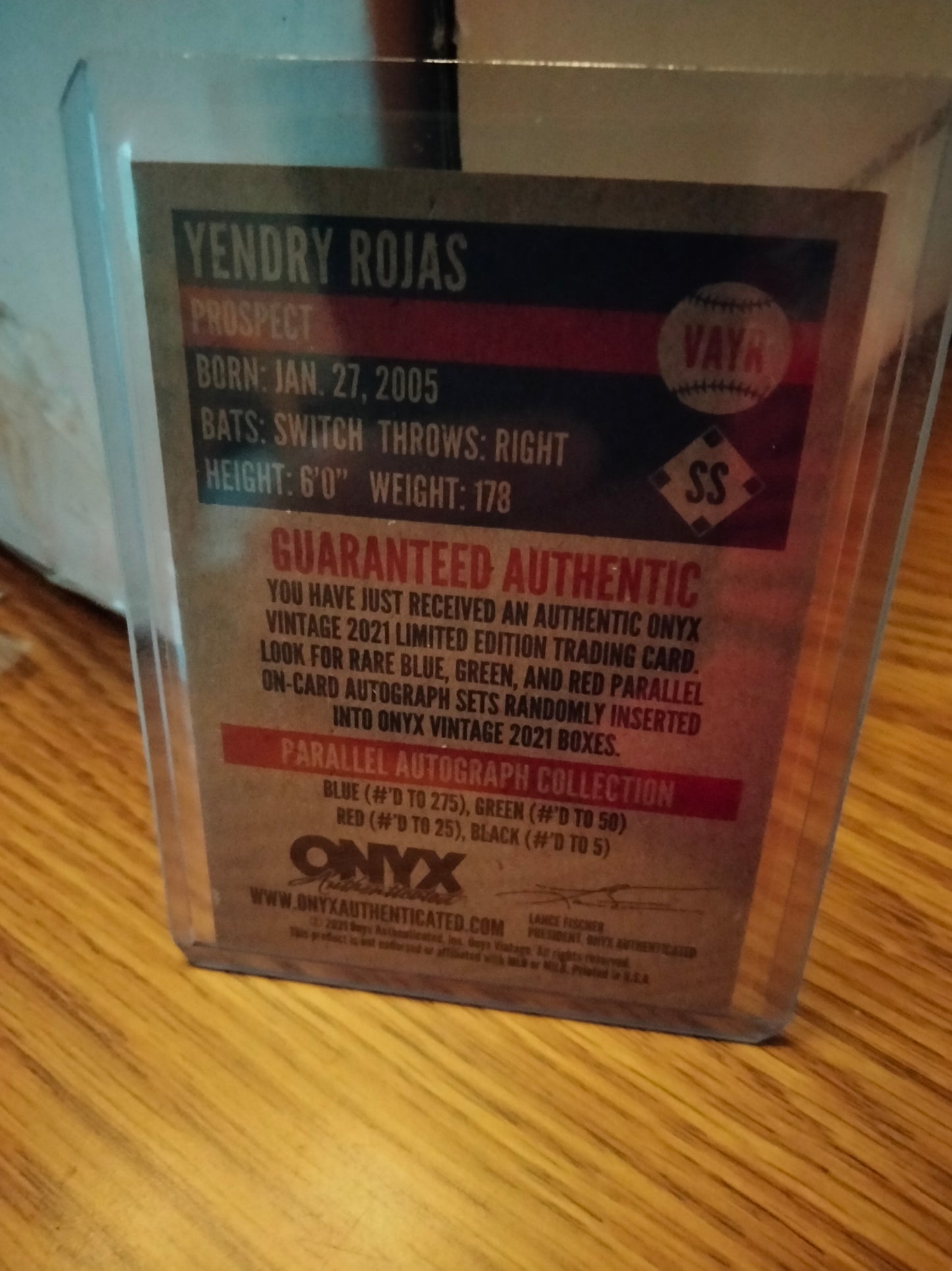 YENDRY ROJAS 2021 ONYX VINTAGE BASEBALL ON CARD AUTO BLUE INK