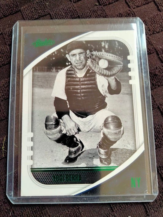 Yogi Berra 2021 Absolute Baseball #76 Green Foil Parallel Yankees