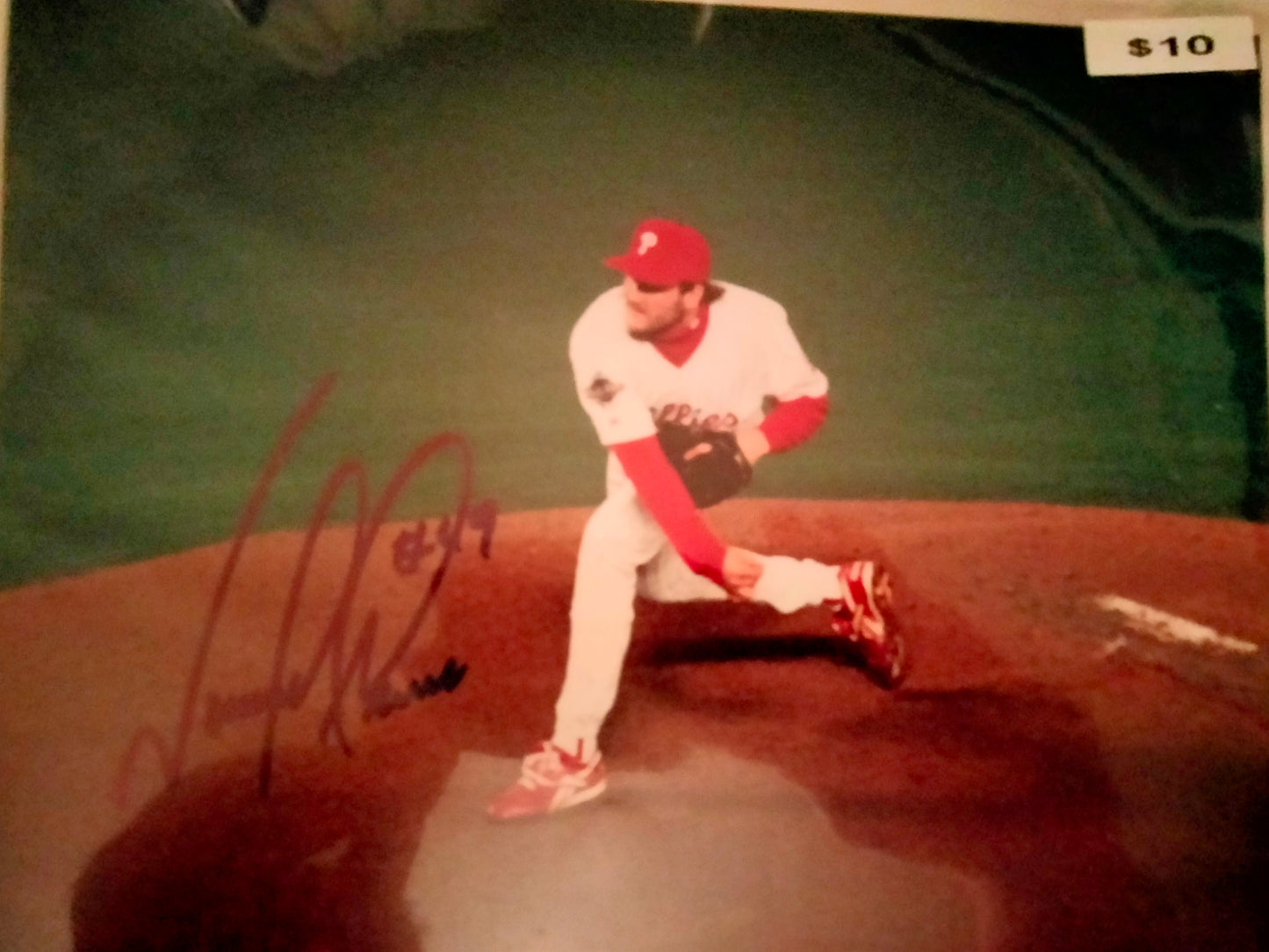 Tommy Greene Signed 8 x 10 Philadelphia Phillies