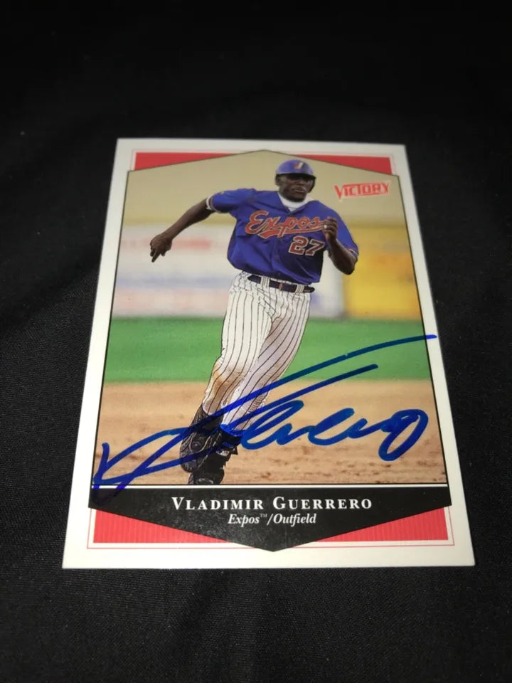 1999 Victory Vladimir Guerrero Hand Signed IP Auto #238 Expos Angels